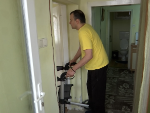 Помоћ за Данијела из Сурдулице