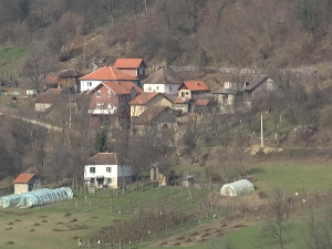 Како су повратници у Узовницу сами обновили село 