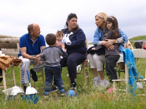 Нови почетак 3 – Породица Иванек из Титела, 1. емисија