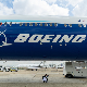 Боинг 777 принудно слетео у Лос Анђелесу, сумња се на механички проблем