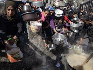Настављају се преговори о миру у Каиру; ЕУ: Многе Палестинце који су чекали у реду за храну убила израелска војска 