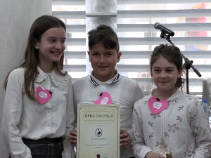 На светски дан поезије - колико се читају и пишу песме?	