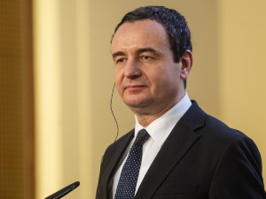 Курти тражи од правосуђа да се хитно позабави злочинима према Албанцима