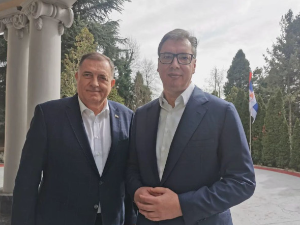 Вучић са Додиком: Припреме за велики Васкршњи сабор теку одлично