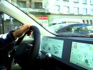 Екипе РТС-а на терену у електричним возилима, донацији Републике Кореје