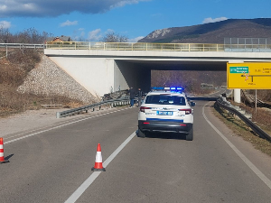 Тешка несрећа код Ниша, погинуле мајка и ћерка