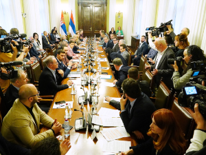 Брнабић: Прихваћена два од три захтева опозиције, наставак разговора у среду