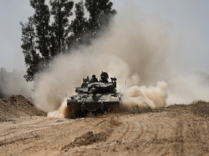 Сунак: Подржавамо право Израела да се брани од иранских претњи; САД упозорила особље амбасаде у Израелу да ограничи кретање