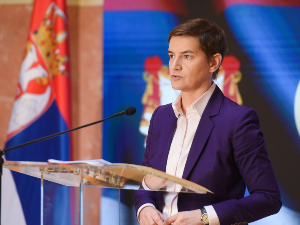 Брнабићева: Јачање НАТО трупа у БиХ и на КиМ забрињавајућа вест