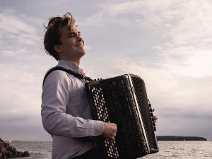 Век хармонике – Албум „Рамо” Јанеа Валкеајокија