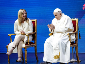 Папа Фрања први пут присуствује састанцима Г7
