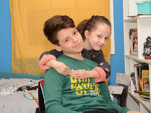 Мина прелази нивое:	Мина слави рођендан