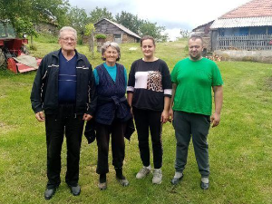 Право на сутра-Уз административну линију Рашевац