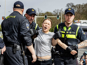 Грета Тунберг ухапшена током протеста у Хагу