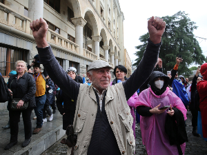 Скупштински одбор у Грузији усвојио закон о "страним агентима", двадесет приведених на протесту