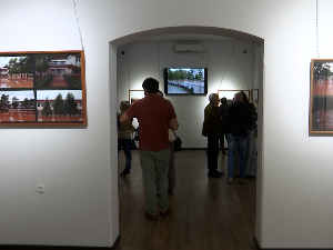  Параћин: Изложба "Записи из црне воде" 