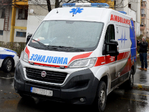 Удес у Сурчину, две девојке тешко повређене