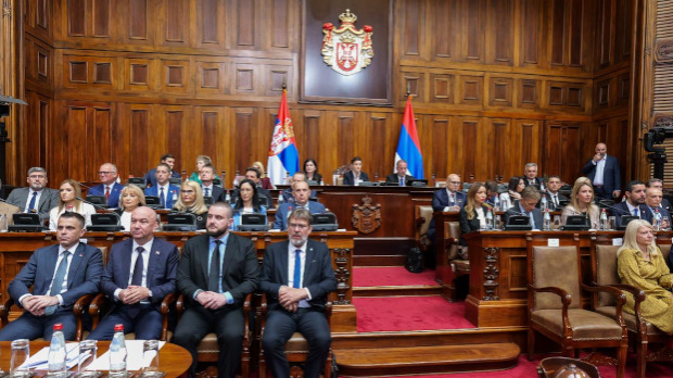 Посланици расправљају о избору нове Владе Србије, полемике мандатара са опозицијом