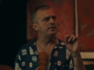 У клинчу, 13-30