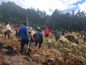 Новa Гвинејa, више од 300 људи затрпано након што се активирало клизиште 