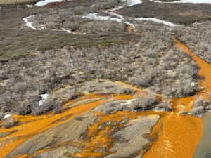 Рђаве реке Аљаске, топи се пермафрост, бистре воде нису више плаве