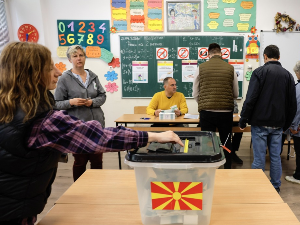 Дан за гласање у Северној Македонији - бирају се председник државе и нови сазив парламента