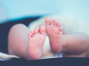 Екипа Хитне помоћи породила жену, мама и беба добро