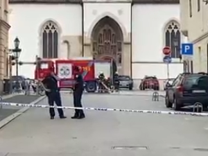 На Марковом тргу у Загребу мушкарац се полио бензином и запалио 
