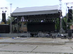 Кијану Ривс звезда прве вечери Арсенал феста у Крагујевцу