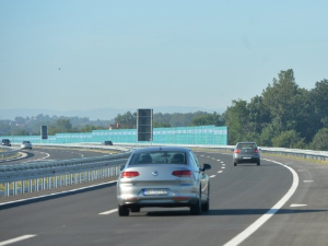 Јутарњи програм из три студија