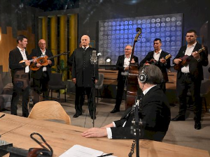 Весело вече