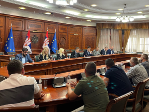 Мартиновић на састанку са пољопривредницима: Није могуће све проблеме одмах решити