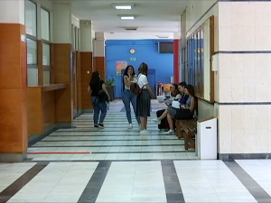 Савет ФПН (ни)је изабрао Славишу Орловића за декана, уочи седнице протест студената