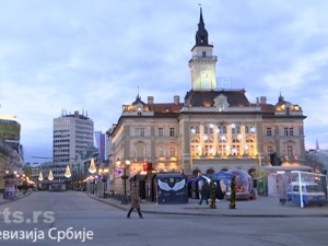 Јутарњи програм из три студија
