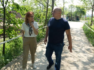 Родославци: Пилот