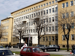 Осумњичени за повезаност са нападом на жандарма бранио се ћутањем на саслушању