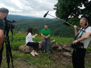 Право на сутра-Уз административну линију Рашевац