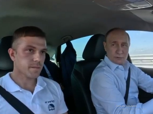 Путин провозао нову „ладу ауру“