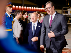 Олаф Шолц стигао у Београд, на аеродрому га дочекао председник Вучић