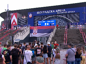 Дружење с кошаркашима испред Београдске арене