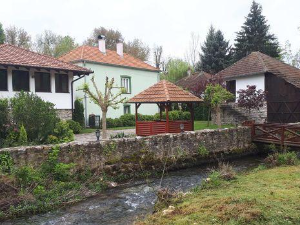 Квадратура круга-Криви Вир, место за бекство