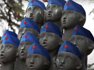 Документарне фусноте – Клик клак социјализам