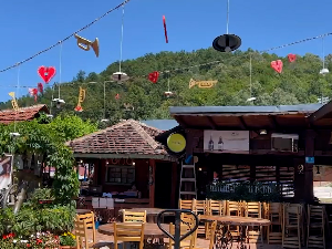 Сабор трубача у Гучи: Тражи се кревет више