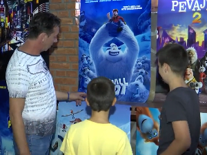 Пиротски кинооператер у хуманитарној мисији