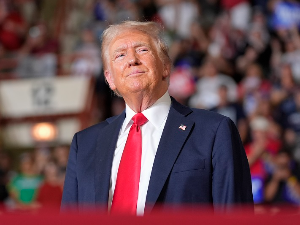 Трамп и Харис постигли договор да буду искључени микрофони током дебате док не говоре