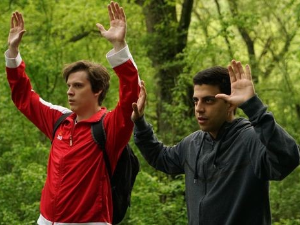 Пси лају ветар носи 2, 9-11