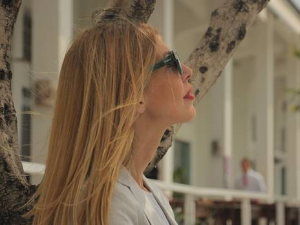 У ходу-Стубови друштва, Образовање и Просвета