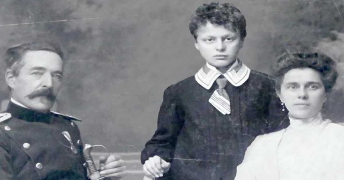 Мрачне странице културне историје Србије: Човек који је појео своју прошлост,            4-4