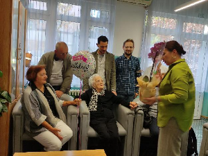 На 102. рођендану Јованке Виденовић 