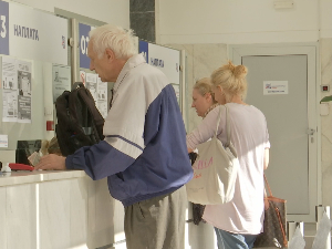 ЕПС угасио 106 благајни за наплату струје, нуди додатни попуст за слање рачуна на мејл